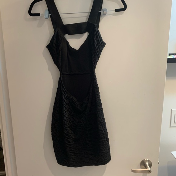Black cut out dress - Picture 2 of 2